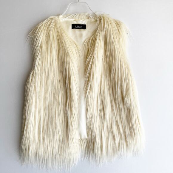 AKIRA Cream Faux Fur Vest - Picture 1 of 7